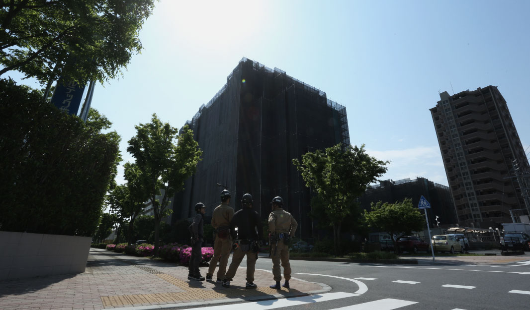 マンション外壁の改修工事現場